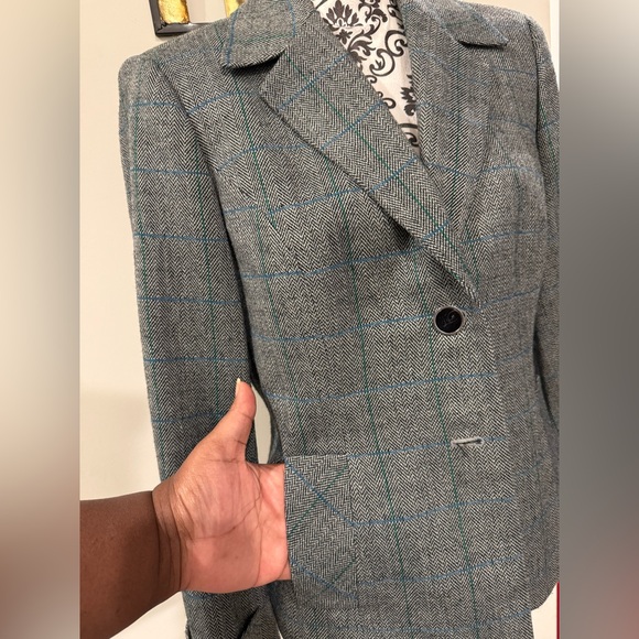 Kasper Gray Plaid Women's Blazer - Picture 3 of 9